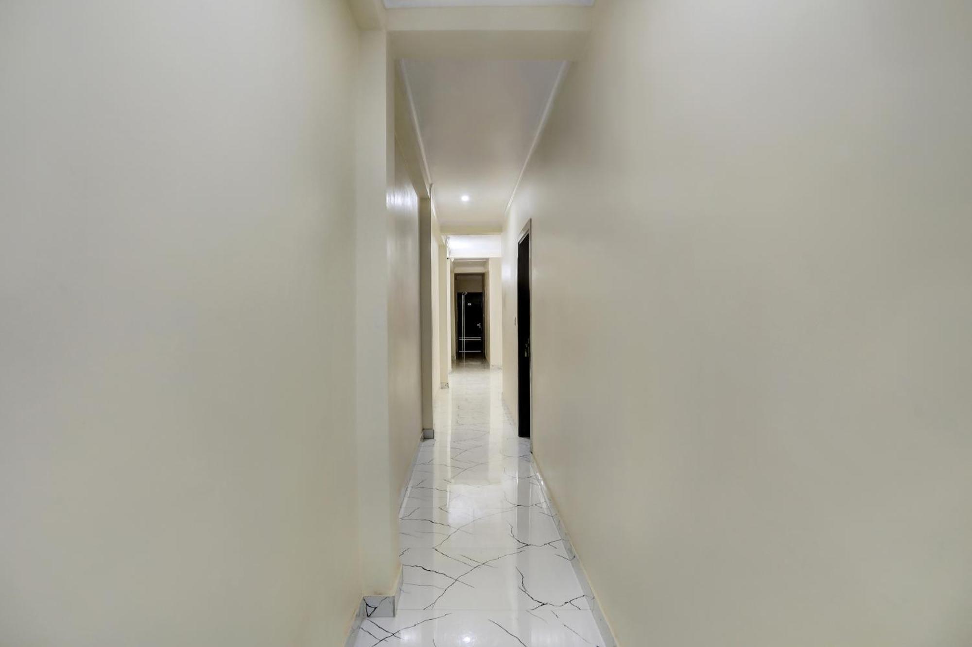 Hotel O Diamond Inn Nueva Delhi Exterior foto